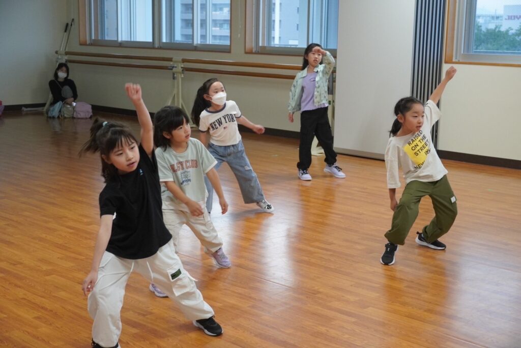 キッズダンス教室「PriMoves 松戸校」レッスンスケジュール・月謝料金